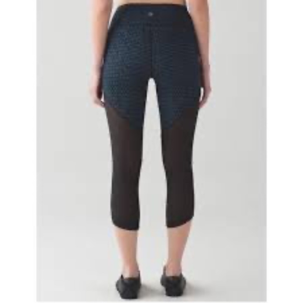 Lululemon Deep Breath Crop Shatter Weave Desert Teal Alberta Lake Sz 2